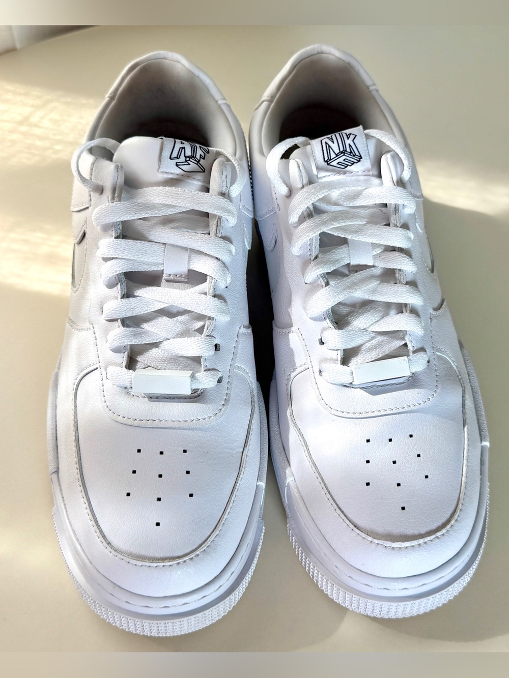 Nike Air Force 1 Pixel White Women’s 8 Platform Sneakers CK6649-100 - Picture 2 of 11